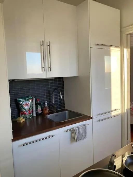 Scenic Apartment Close To Nature In Helsinki