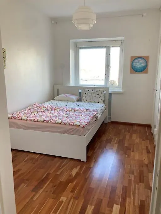Scenic Apartment Close To Nature In هلسنكي فنلندا